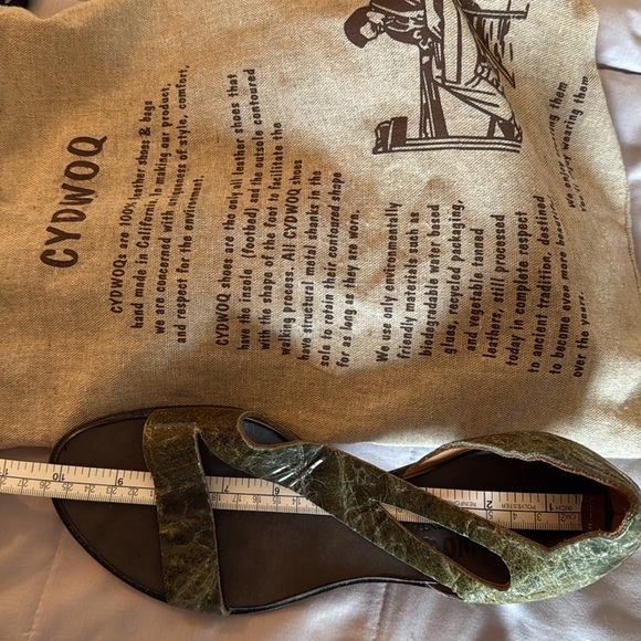 Cydwoq open toed sandal - Picture 6 of 7